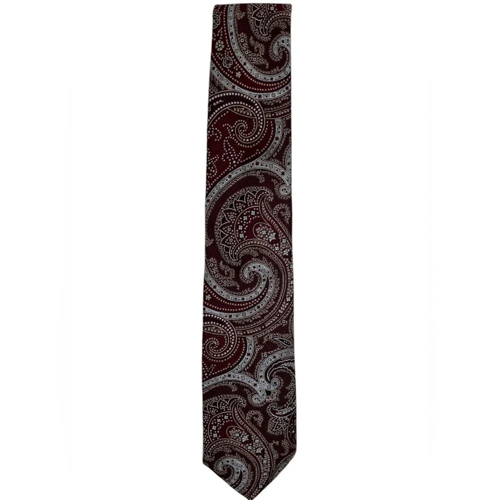 Jack Victor Men’s gray and red Paisley 100% silk tie